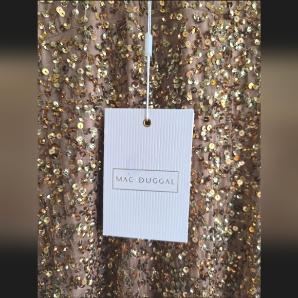 NWT! Mac Duggal, Sequined Puff Sleeve V Neck Gown, Bronze, Size 24, MSRP $498 - Picture 10 of 10